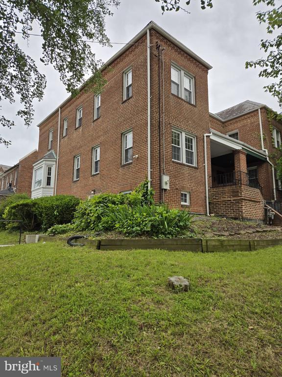 Foto del edificio - 6131 14th St NW