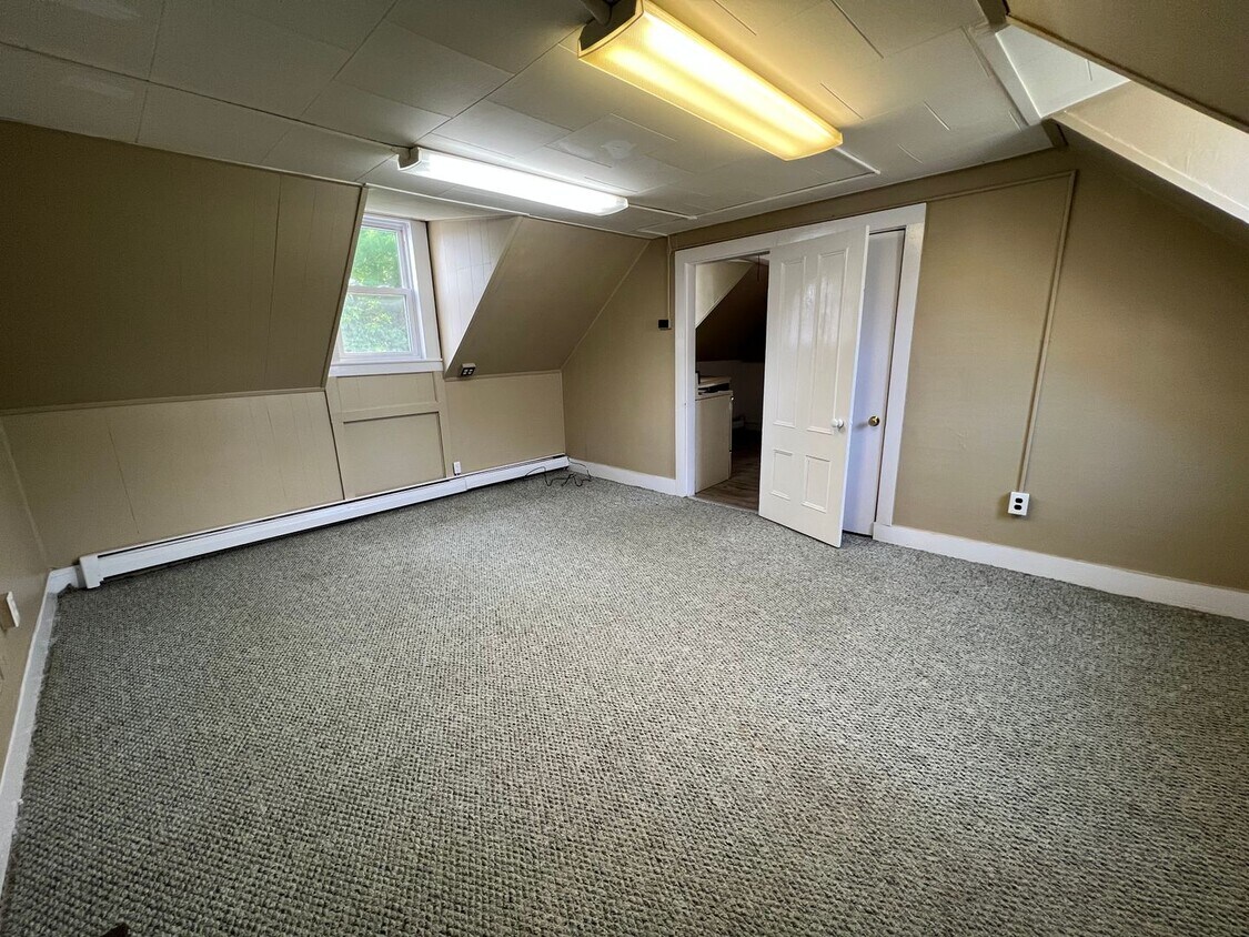Building Photo - 43 Elm