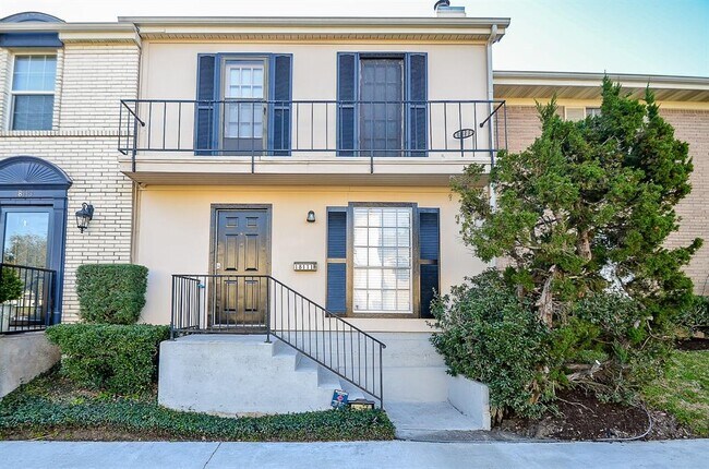 Building Photo - 18111 Heritage Ln
