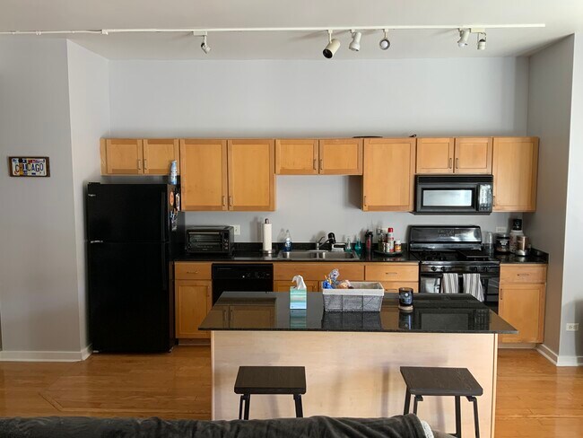Kitchen - 5 N Wabash Ave