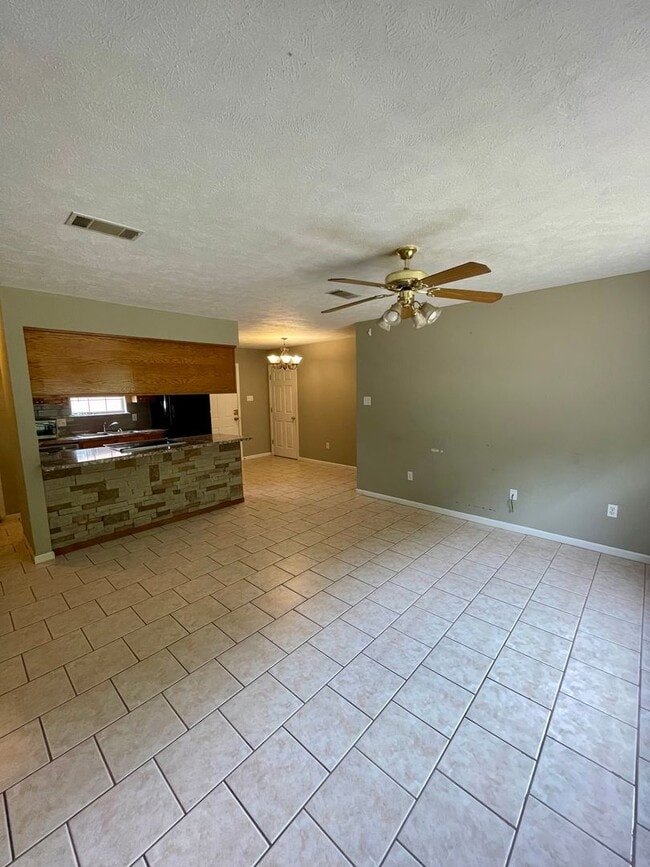 Building Photo - Home for Rent!