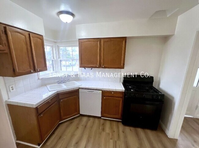 Foto del edificio - 2220 E McKenzie St