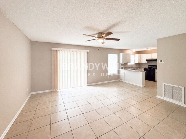 Foto del edificio - 2174 Cypress Landing Dr