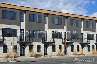 Building Photo - 1689 S W Temple St
