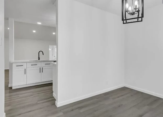 Building Photo - 108 Sparrow Way