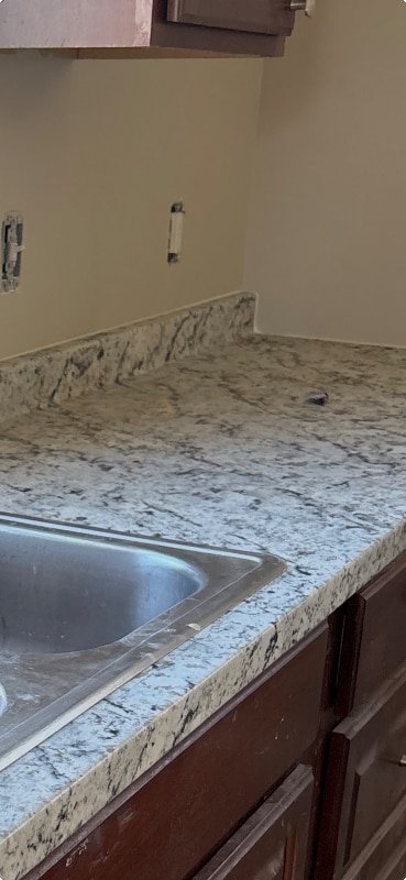 Building Photo - 2741 Jones Ave