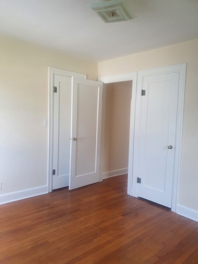 Foto del edificio - Two Bedroom House in Alton
