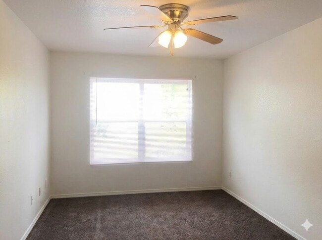 Building Photo - 131 Baker St