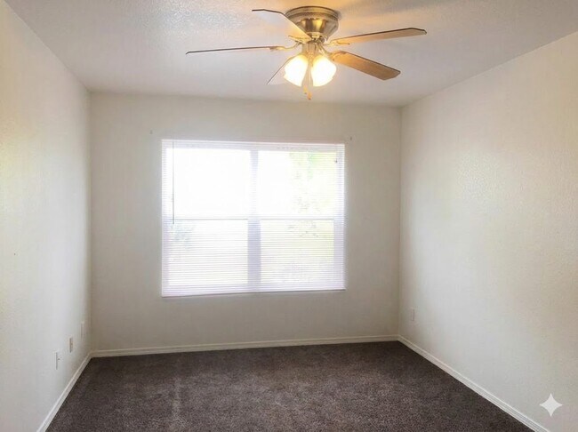 Foto del edificio - 131 Baker St