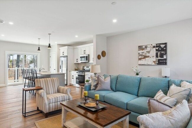 Interior Photo - Bayberry Commons