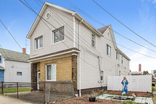 Foto del edificio - 1321 Buhrer Ave