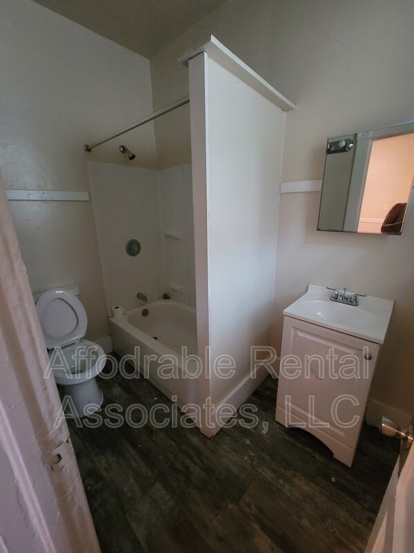 1916 W Rogers St Unit Upper, Milwaukee, WI 53204 Condo for Rent in