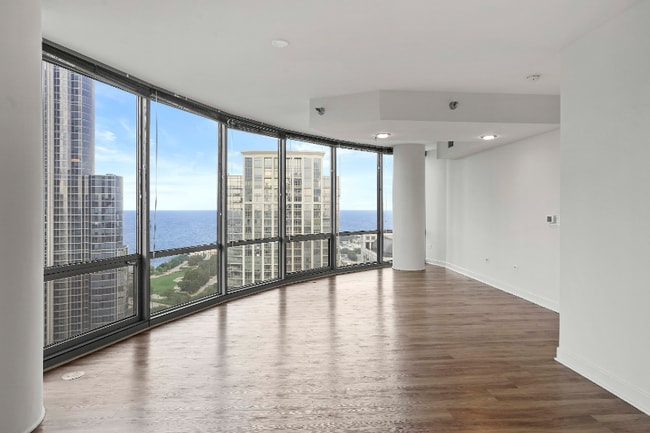 Photo - 1231 S Michigan Ave Apartment