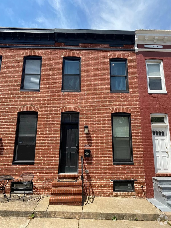 Building Photo - 506 S Clinton St