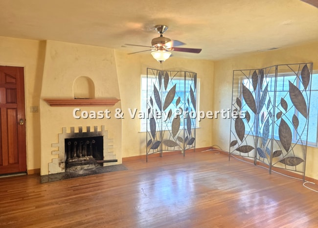 Building Photo - South Salinas Home for RENT!!!