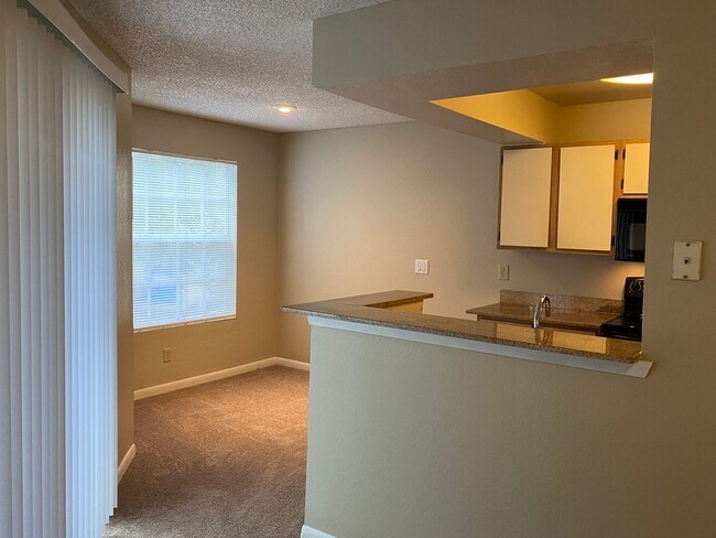 Foto del edificio - Condo for rent