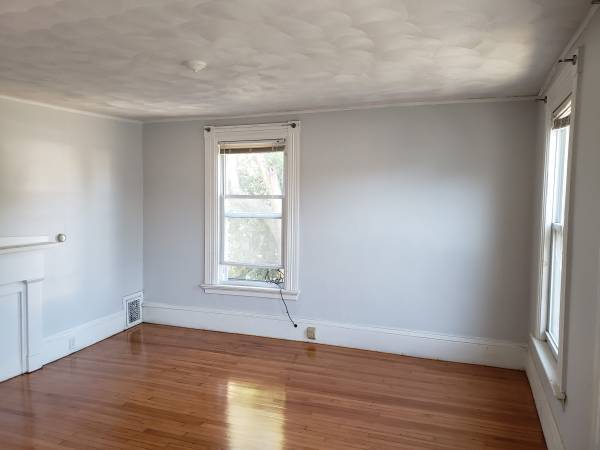 Primary Photo - 66 Spring St