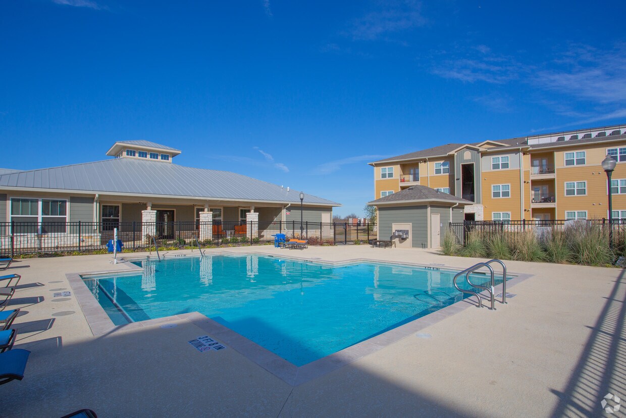 Stallion Pointe Apartments Apartments in Fort Worth, TX