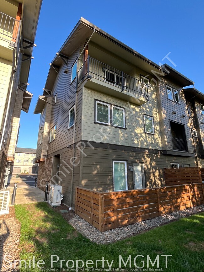 Foto del edificio - 12039 SE High Creek Rd