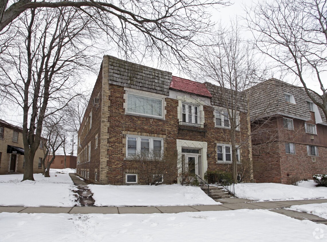 Foto del edificio - 3835 N Humboldt Blvd