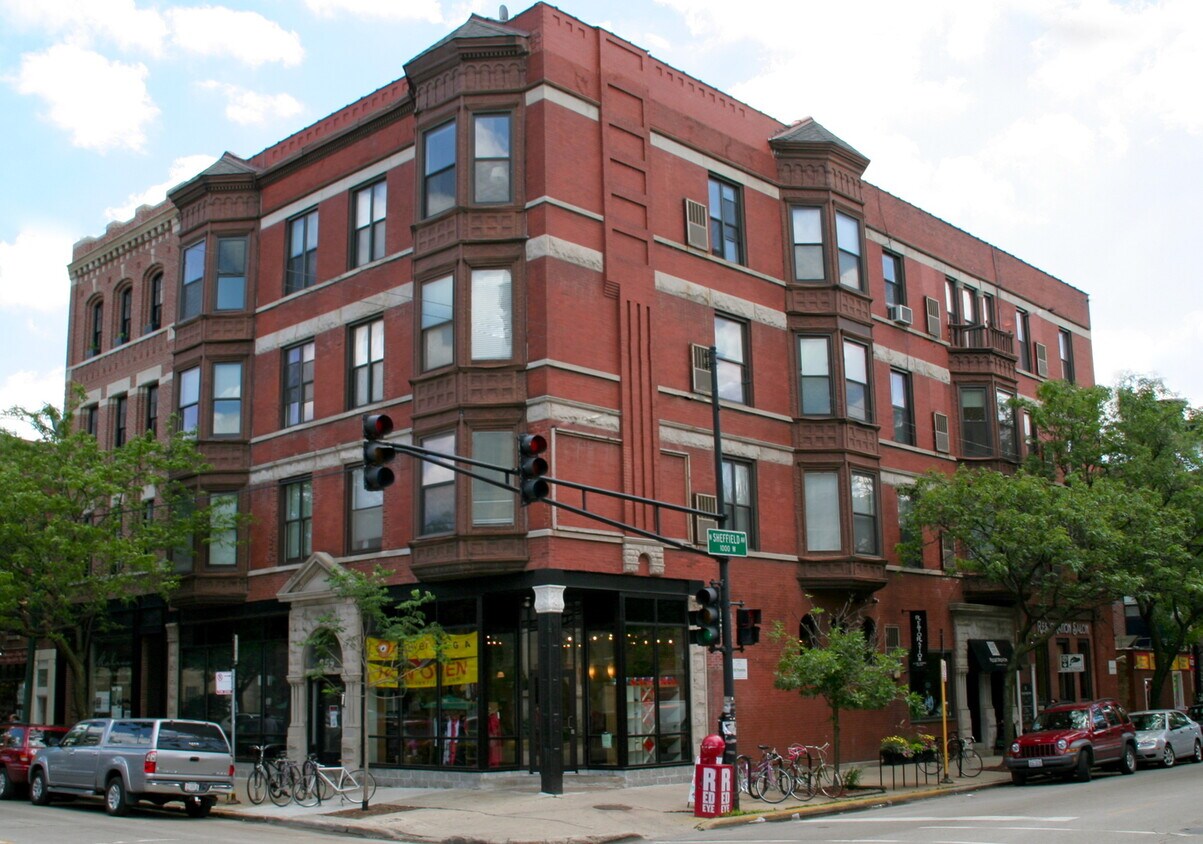 Exterior - 959 W Webster Ave