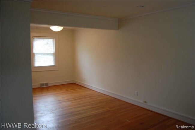 Building Photo - 1734 Graefield Rd