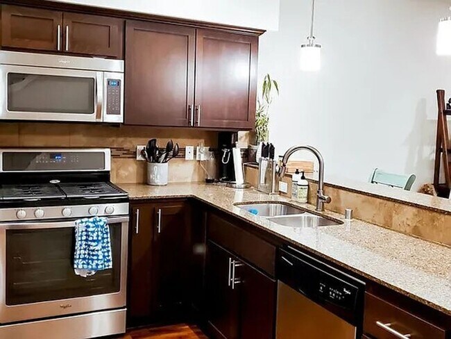 Foto del edificio - Beautiful Bothell Townhome