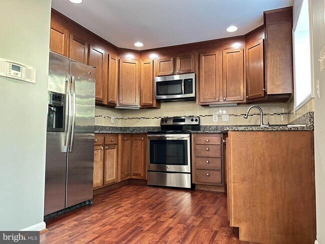 Foto del edificio - 12232 Greenleaf Ave