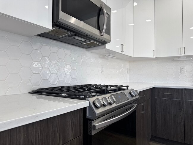 Foto del edificio - 339 Randolph Ave