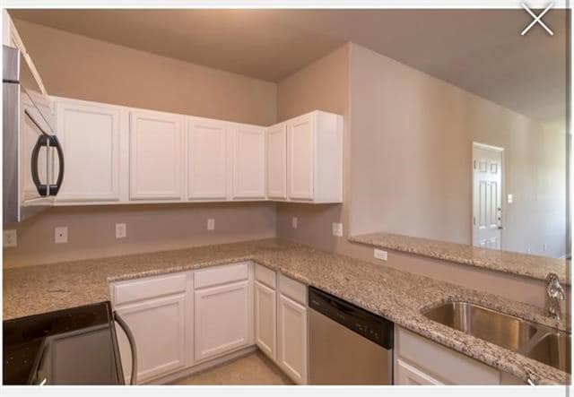 Foto del edificio - 516 E Hazelwood St