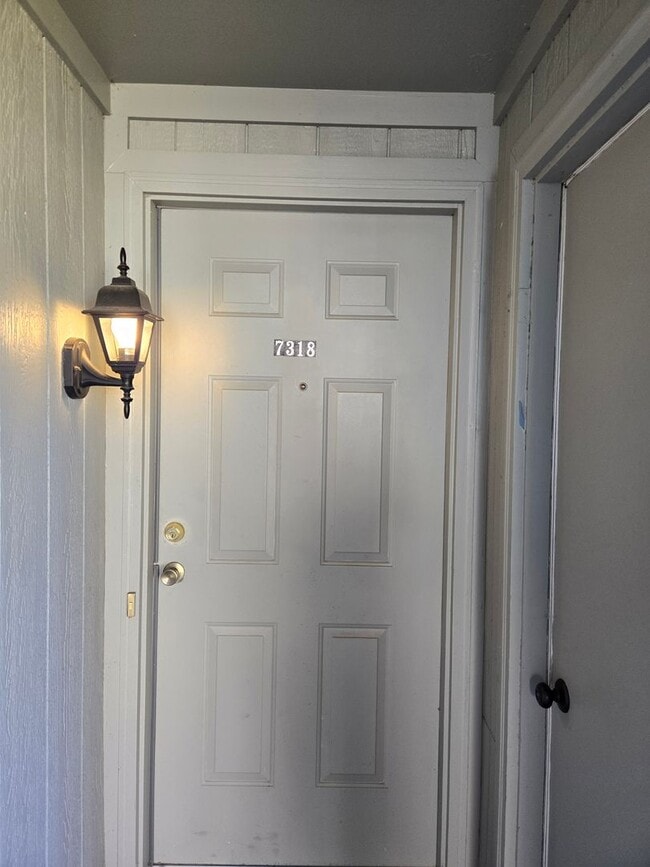 Building Photo - 7318 Wrangler Trail