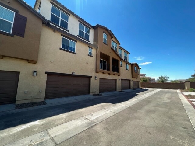 Foto del edificio - 1255 N Arizona Ave