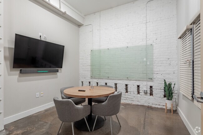 Zoom la habitación - Market St Lofts