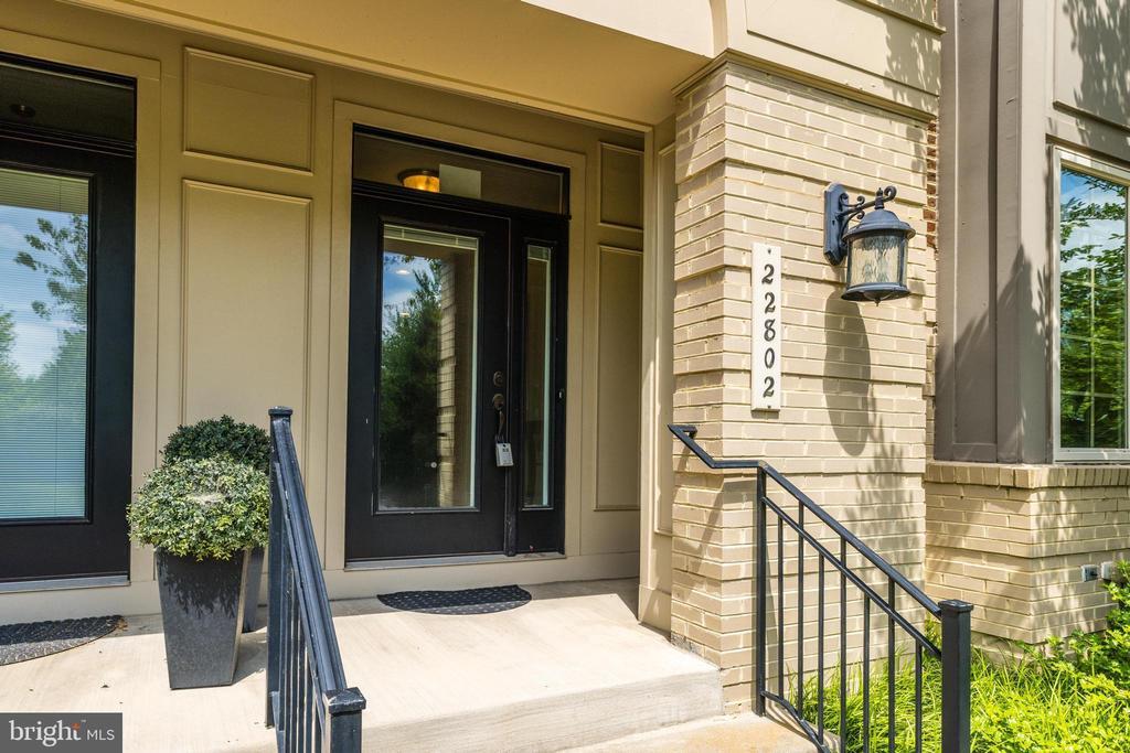 Foto principal - 22802 Goldsborough Ter