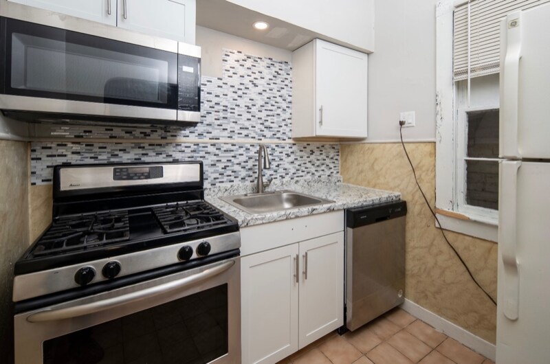 53 Main St Unit 2, Cohoes, NY 12047 Room for Rent in Cohoes, NY