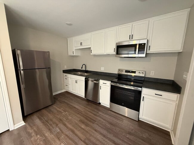 Building Photo - 3323-D Christopher Drive