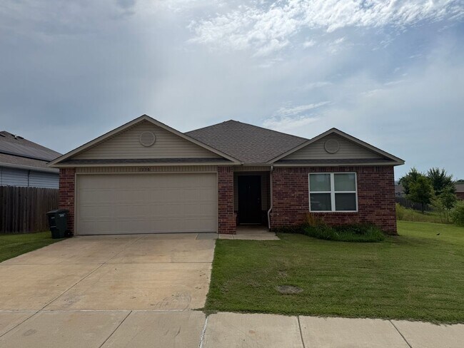 Building Photo - Fayetteville home | 3bed 2bath