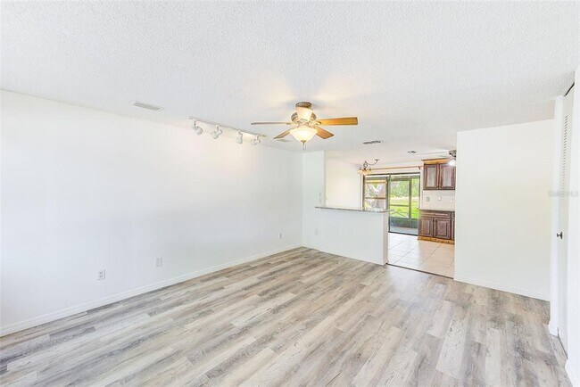 Building Photo - 621 Timber Bay Cir E