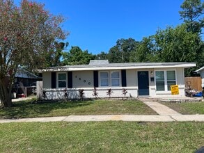 Building Photo - 1600 Maryland Ave