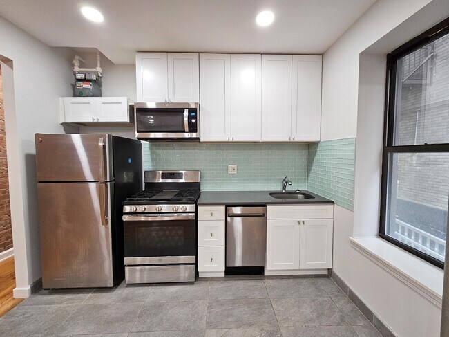Foto del edificio - 610 W 150th St