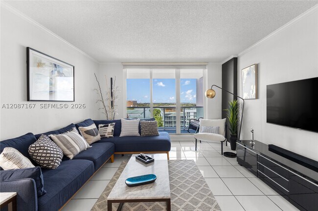 Building Photo - 2301 Collins Ave