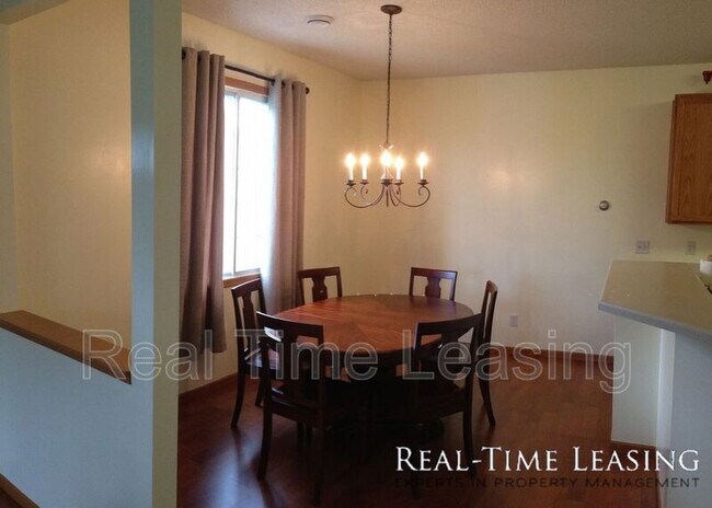 Foto del edificio - 321 Tamarack Trail