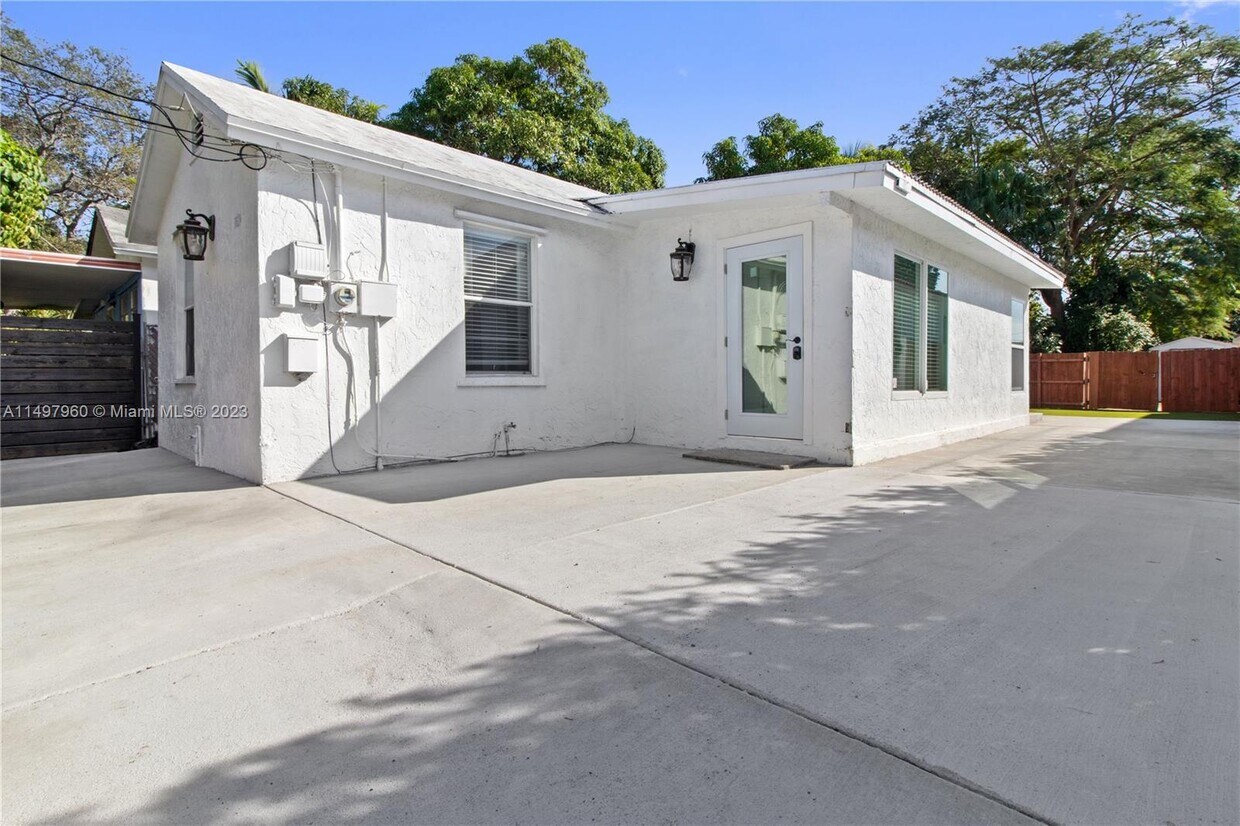 3124 SW 23rd St, Miami, FL 33145 House Rental in Miami, FL
