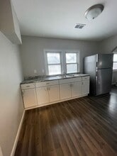 Building Photo - 335 Eldora Rd