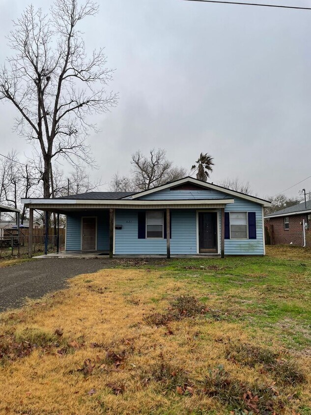 821 Garden Dr, Westlake, LA 70669 House Rental in Westlake, LA