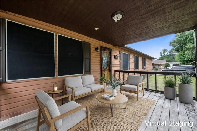 Foto del edificio - 15807 Cypress Garden Dr