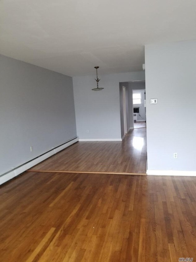 4339 Baychester Ave, The Bronx, NY 10466 Room for Rent in The Bronx