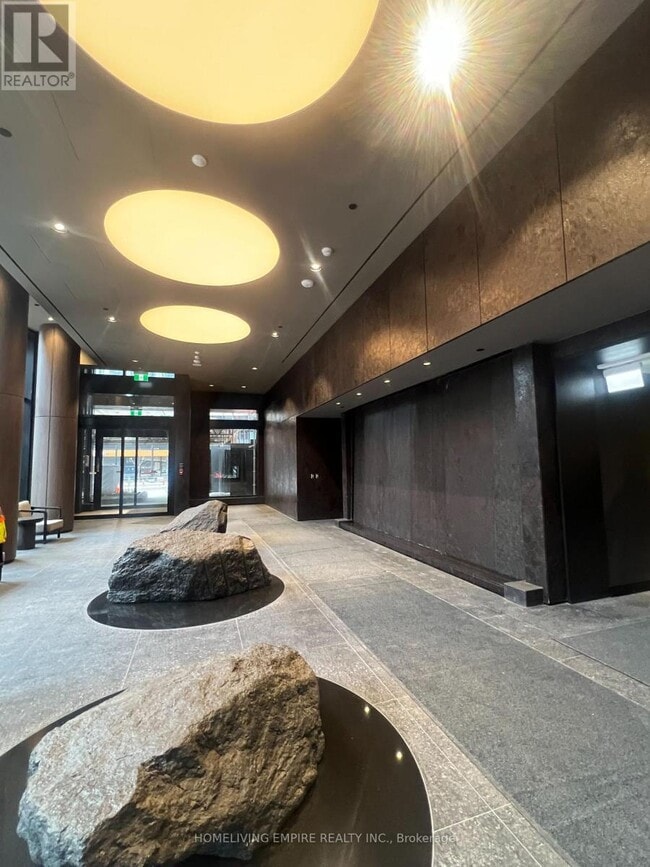 Building Photo - 120 Broadway Ave