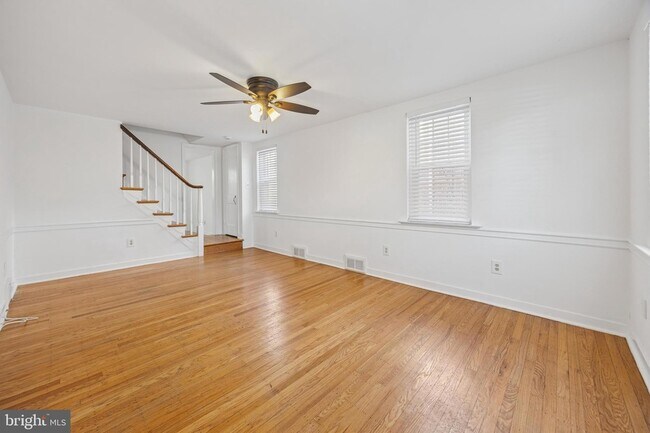 Foto del edificio - 344 Inwood Rd