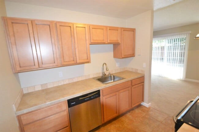 Building Photo - 4802 Lewis Carroll Way